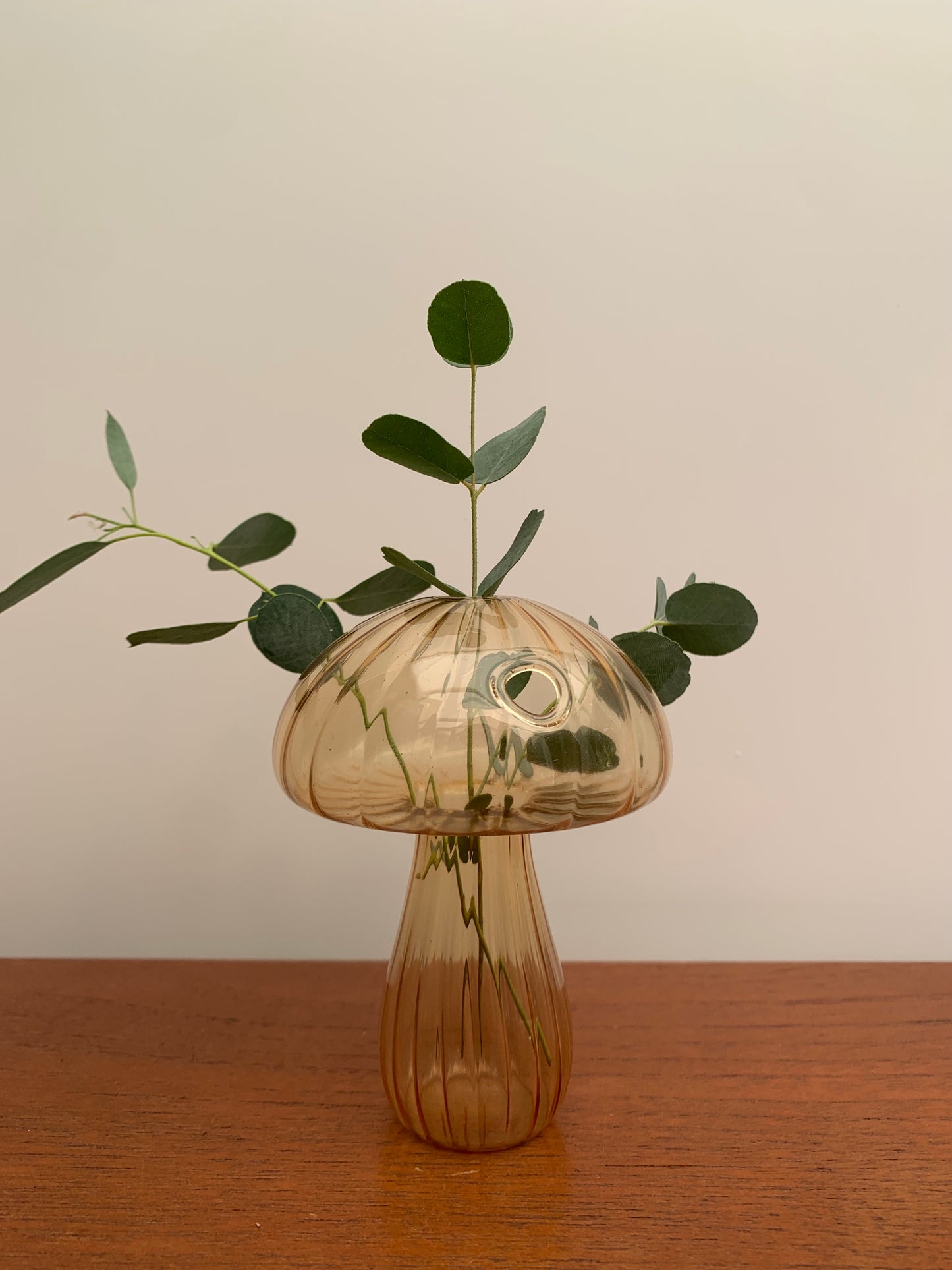 Mushroom Vase - Champagne