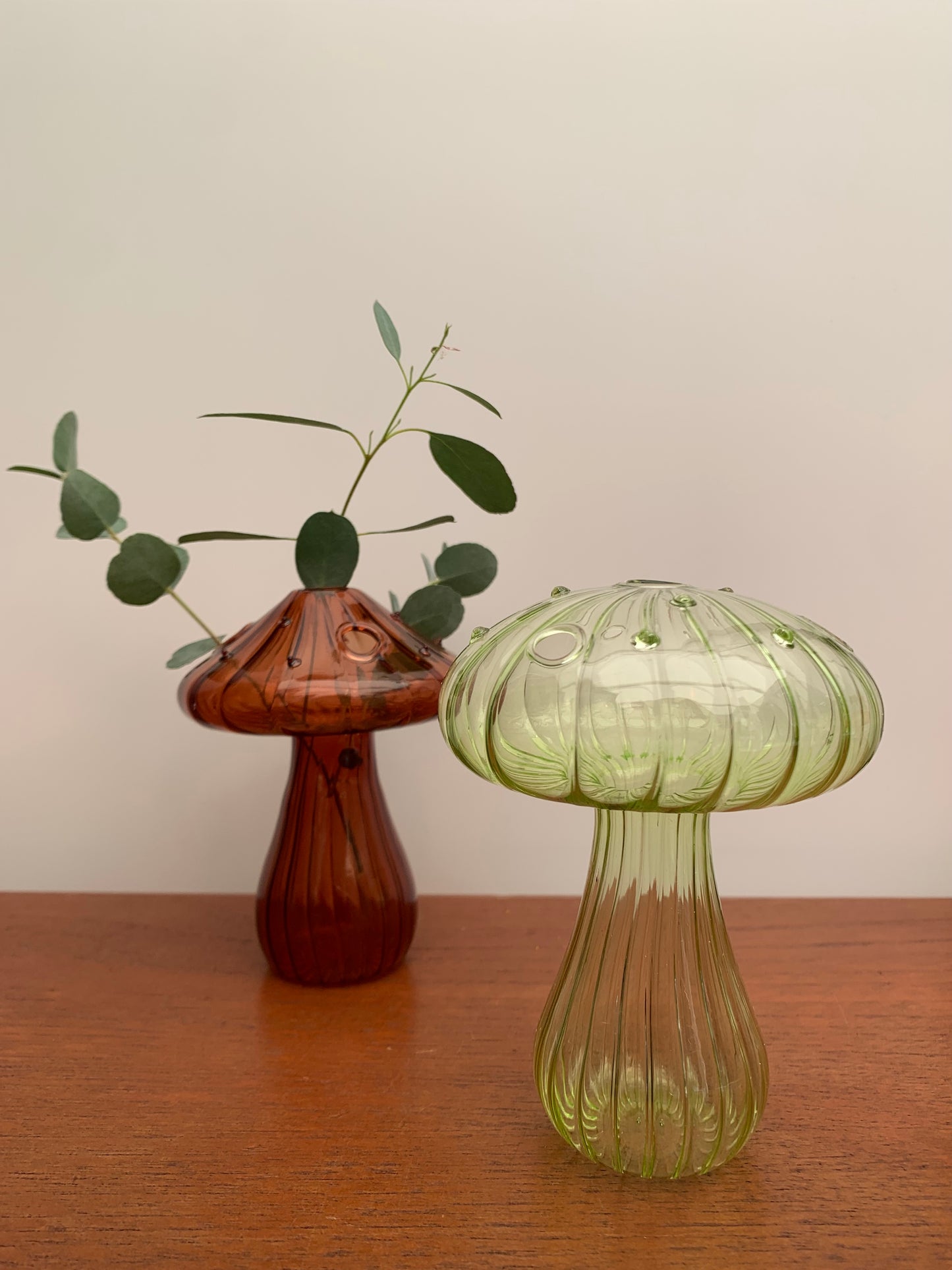 Mushroom Vase - Amber